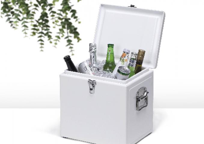 POVCB_VINTAGE_COOLER_BOX_LIFESTYLE_moastal__1629257977_786